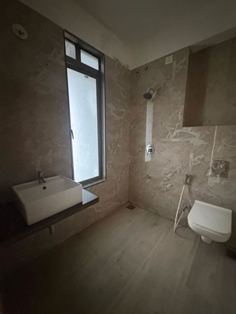 Bathroom, mundara-adhrit-towers 2 Bedroom 805 Sq.Ft. Apartment In Malad West Mumbai 10608691
