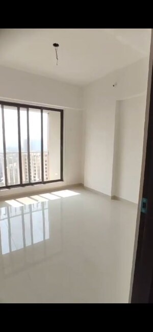Room in 1 BHK Apartment at Heena Presidency, Mira Road – for Rent