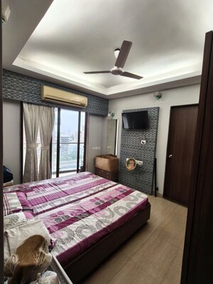 Bedroom in 3 BHK Apartment at HDIL Metropolis Residences, Andheri West – for Rent
