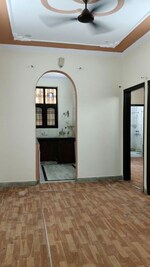 2.5 BHK 130 Sq.Yd. Builder Floor in Spring Field