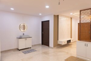 Room in 3 BHK Apartment at Aditya Empress Towers, Shaikpet – for Rent