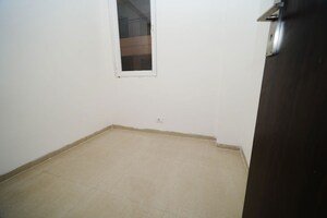 Room in 2 BHK Apartment at Nirala Estate, Tech Zone 4 Greater Noida – for Sale
