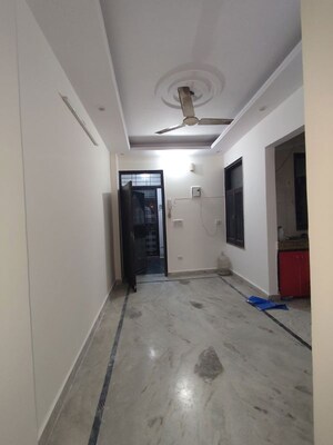 Building Lobby in 1 BHK Builder Floor at Mahavir Enclave 1 – for Rent