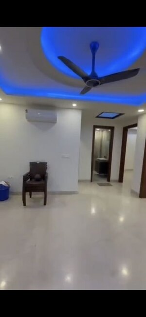 Living Room in 4 BHK Builder Floor at Sector 14 – for Rent