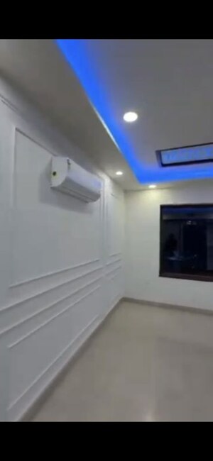 Furnished Amenities in 4 BHK Builder Floor at Sector 15 – for Rent