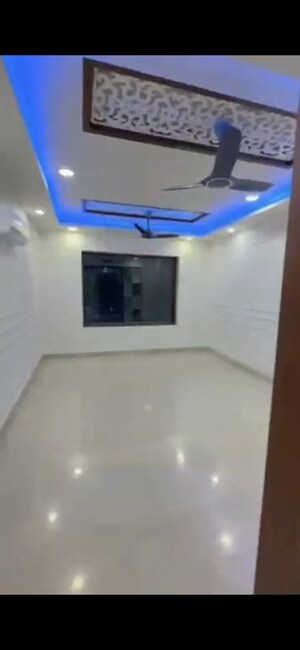 Furnished Amenities in 4 BHK Builder Floor at Sector 15 – for Rent
