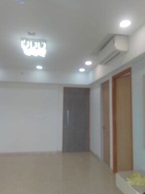 Room in 2.5 BHK Apartment at Lodha Bellagio, Powai – for Rent