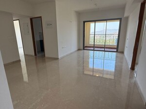 Room in 2.5 BHK Apartment at Lodha Bellagio, Powai – for Rent
