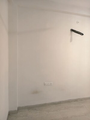 Room in 2 BHK Builder Floor at Scheme No 114 – for Rent