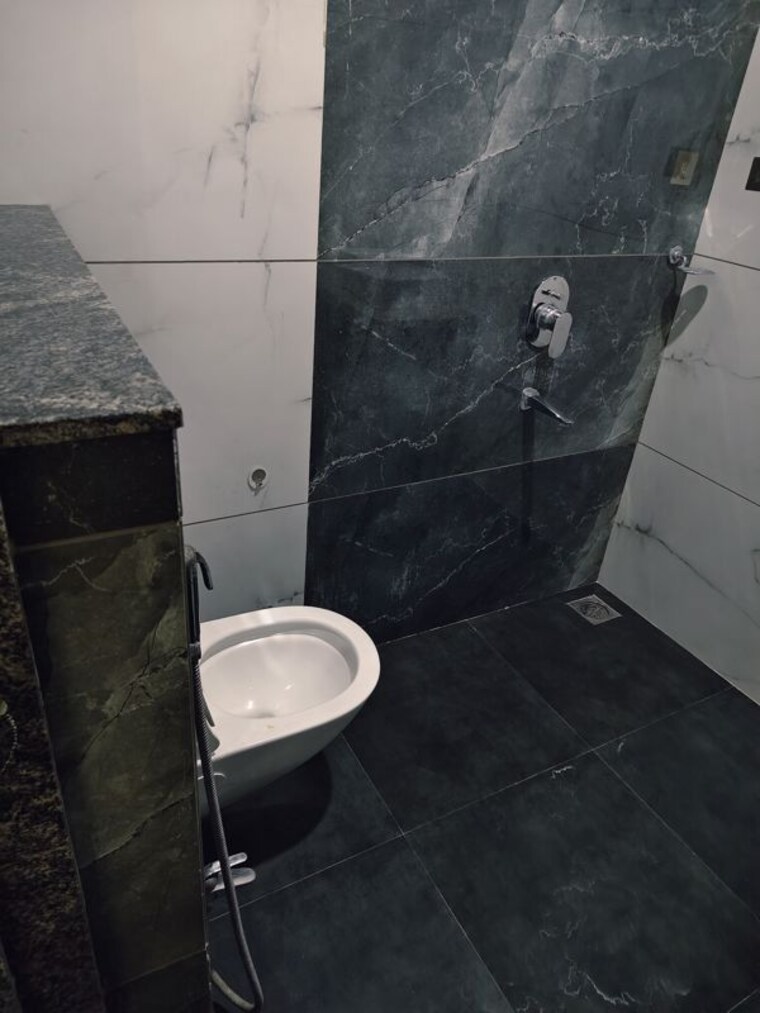 Bathroom, scheme no 114 2 Bedroom 1000 Sq.Ft. Builder Floor In Scheme No 114 Indore 10608792
