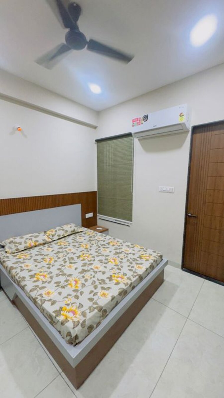 Bedroom, nipania Studio 150 Sq.Ft. Builder Floor In Nipania Indore 10608806
