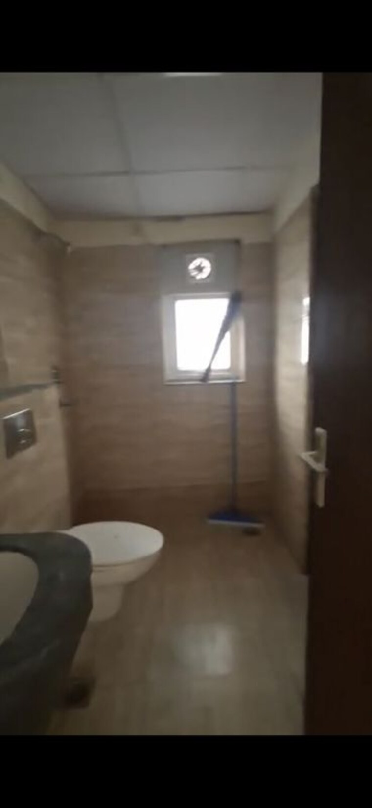 Bathroom, bptp-discovery-park 3 Bedroom 1750 Sq.Ft. Apartment In Sector 80 Faridabad 10608809