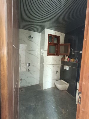 Bathroom in 6 BHK Independent House at Polayathodu – for Sale