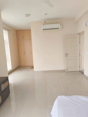 Building Lobby in 3 BHK Apartment at Jaypee Moon Court, Jaypee Greens – for Sale