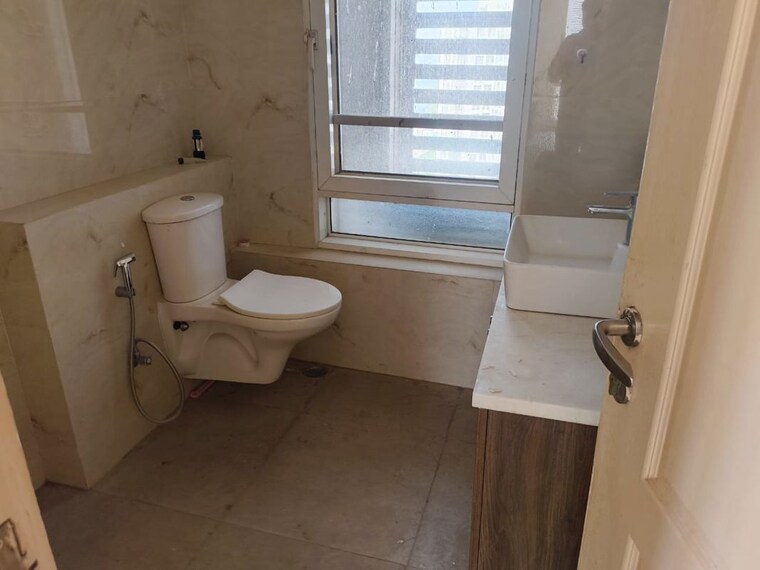 Bathroom, jaypee-green-the-star-court 2 Bedroom 1700 Sq.Ft. Apartment In Jaypee Greens Greater Noida 10608828