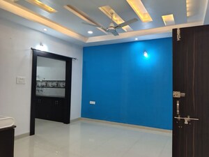 Room in 2 BHK Builder Floor at Mahalaxmi Nagar – for Rent