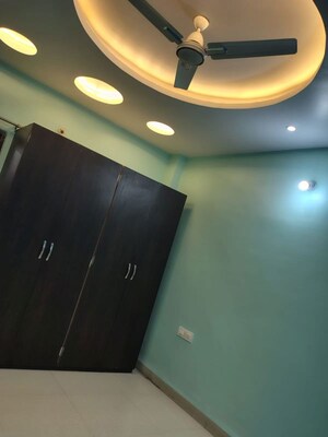 Furnished Amenities in 2 BHK Builder Floor at Mahalaxmi Nagar – for Rent