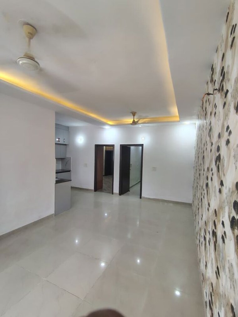 Room, vip road 2 Bedroom 1200 Sq.Ft. Builder Floor In Vip Road Zirakpur 10608939