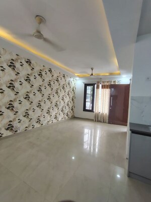 Room in 2 BHK Builder Floor at Vip Road – for Sale