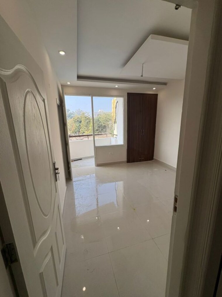 Room, vip road 3 Bedroom 1721 Sq.Ft. Builder Floor In Vip Road Zirakpur 10608969