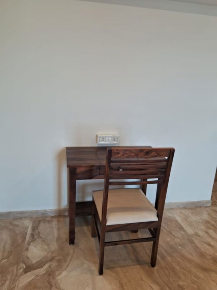 Room, kukreja 3 Bedroom 1400 Sq.Ft. Apartment In Kukreja Mumbai 10608993