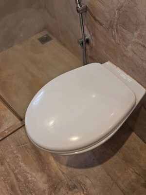 Bathroom in 3 BHK Apartment at Kukreja – for Rent