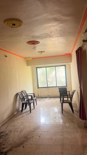 Team Area in 1 BHK Apartment at Akshay CHS Kalwa, Kalwa – for Sale