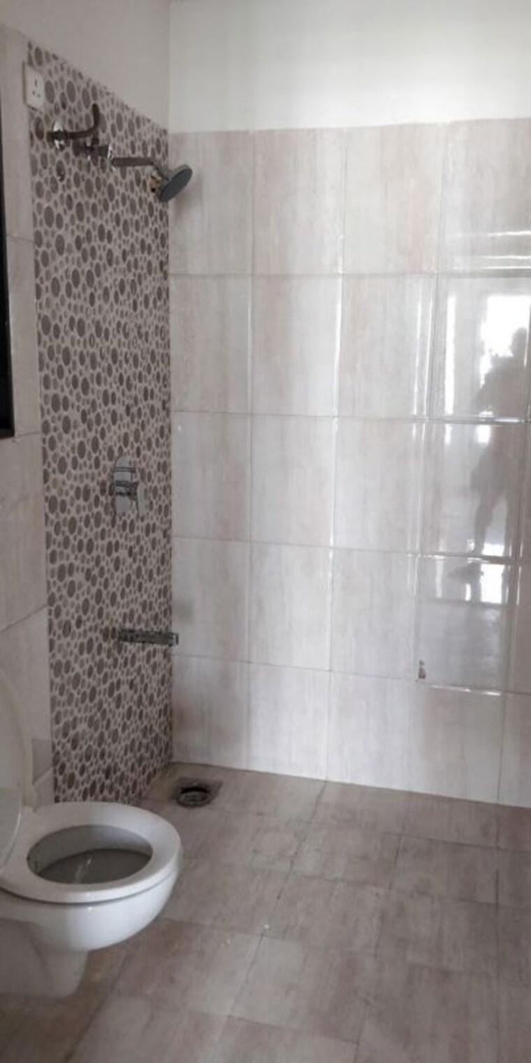 Bathroom, mulik-luxuria 2 Bedroom 1020 Sq.Ft. Apartment In Wagholi Pune 10608992