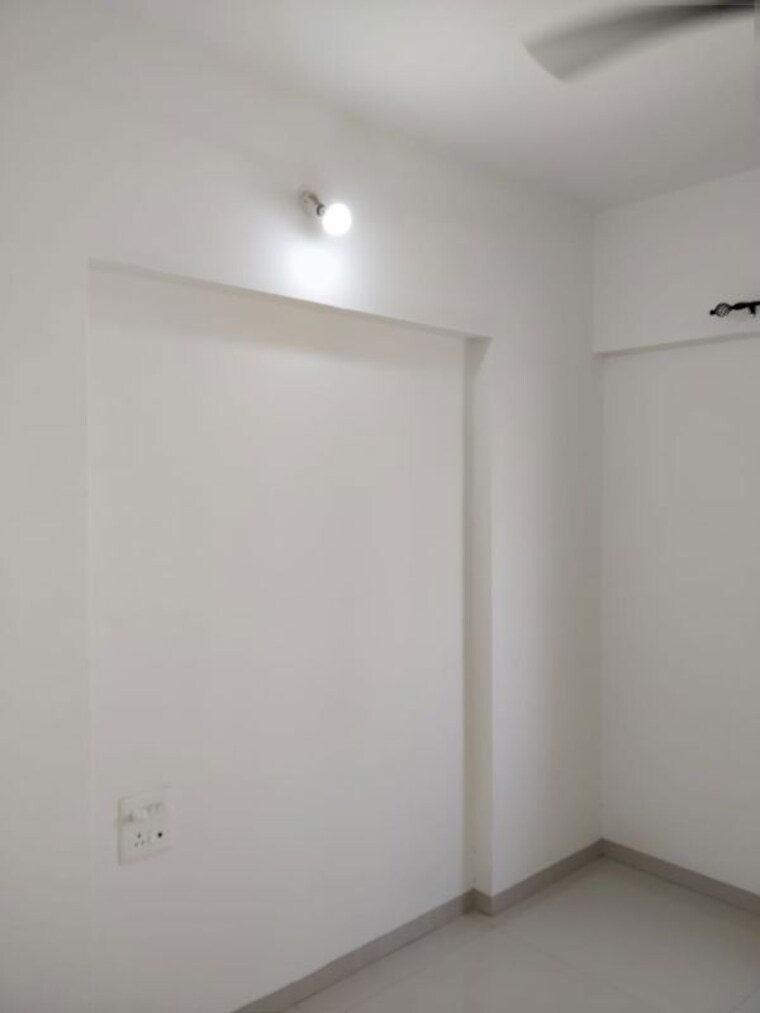 Room, mulik-luxuria 2 Bedroom 1020 Sq.Ft. Apartment In Wagholi Pune 10608992