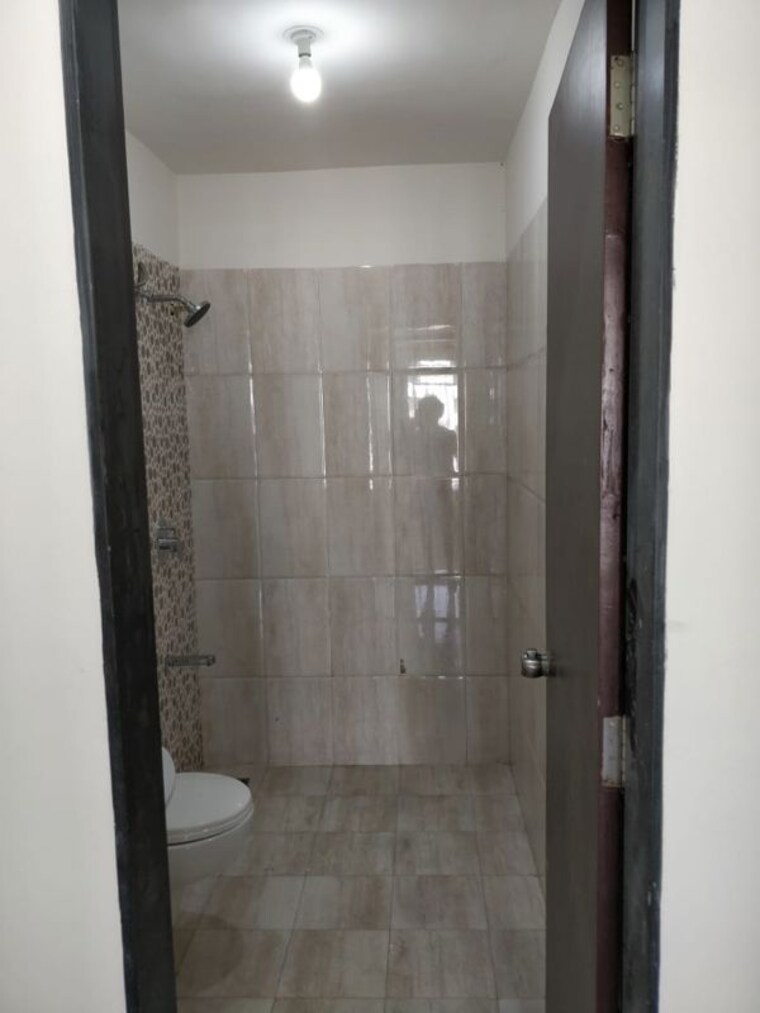 Bathroom, mulik-luxuria 2 Bedroom 1020 Sq.Ft. Apartment In Wagholi Pune 10608992