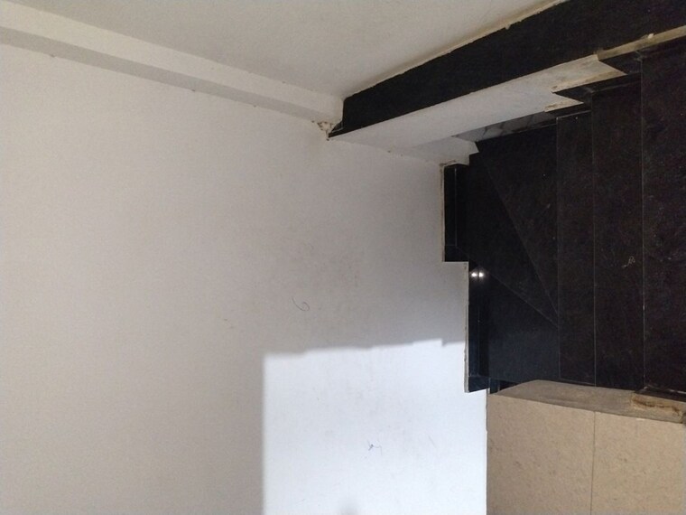 Room, sadarpur 6 Bedroom 55 Sq.Mt. Independent House In Sadarpur Noida 10609057