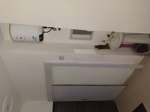 Team Area in 6 BHK Independent House at Sadarpur – for Sale