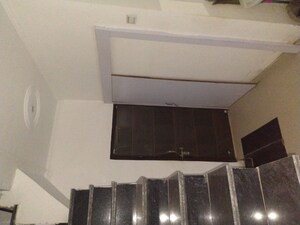 Furnished Amenities in 6 BHK Independent House at Sadarpur – for Sale