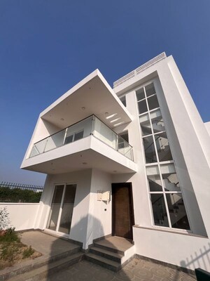 3 BHK Independent House – Exterior View View at Central Park Flower Valley, Sohna Sector 33 - for Sale