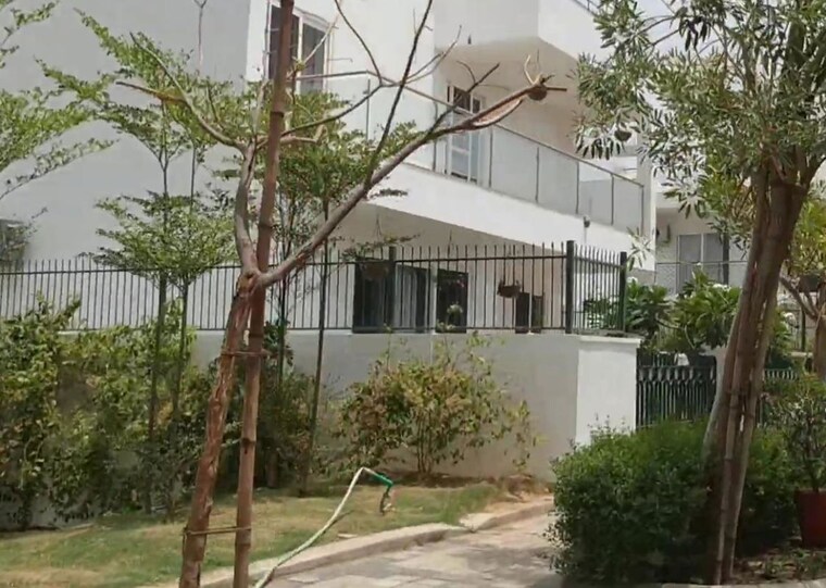 Exterior View, central-park-flower-valley 3 Bedroom 2150 Sq.Ft. Independent House In Sohna Sector 33 Gurgaon 10609063