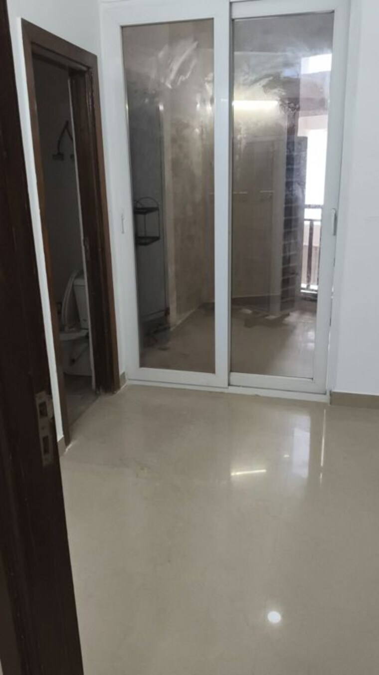 Room, sector 74 3.5 Bedroom 2685 Sq.Ft. Apartment In Sector 74 Noida 10609121