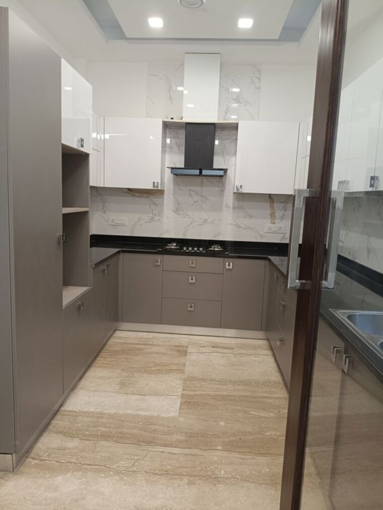 Kitchen, maharani bagh 6 Bedroom 808 Sq.Yd. Independent House In Maharani Bagh Delhi 10586972