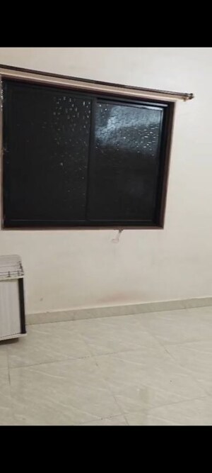 Room in 2 BHK Apartment at Pimple Gurav – for Rent