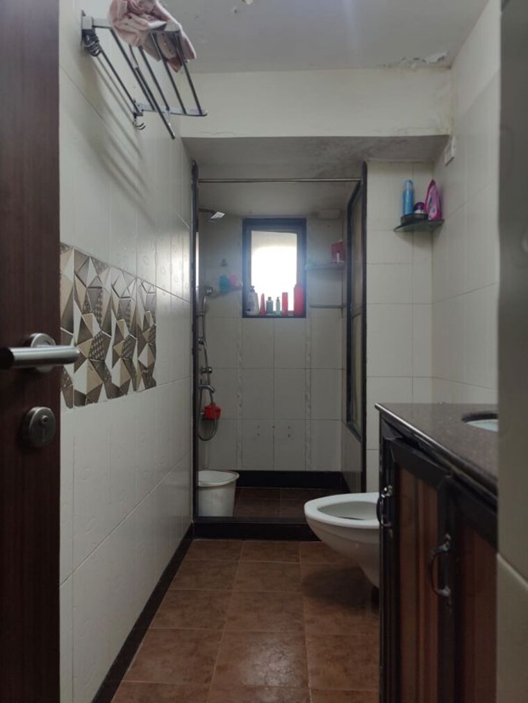 Attached Bathroom, bandra west 2 Bedroom 800 Sq.Ft. Apartment In Bandra West Mumbai 10609223