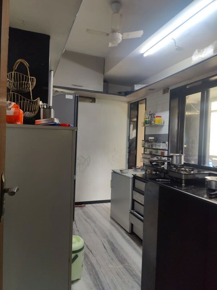 Kitchen, bandra west 2 Bedroom 800 Sq.Ft. Apartment In Bandra West Mumbai 10609223