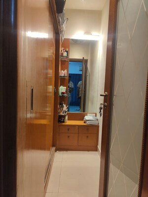 2 BHK Apartment – Entrance View at Bandra West - for Rent