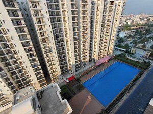3.5 BHK Apartment – Exterior View View at Arjunganj - for Rent