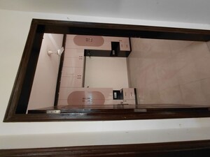 Room in 3.5 BHK Apartment at Arjunganj – for Rent