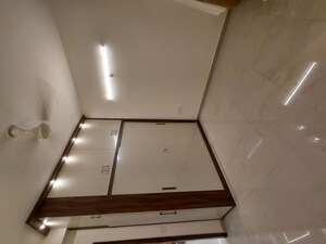 Room in 3.5 BHK Apartment at Arjunganj – for Rent