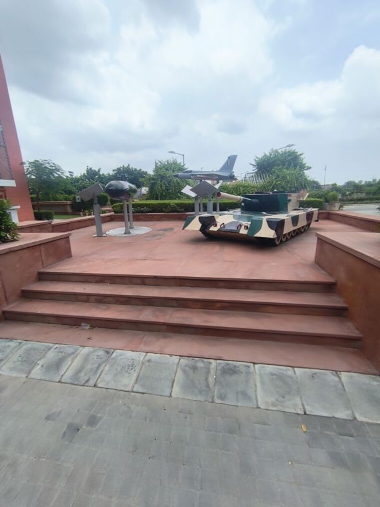 Balcony, sector 36 3.5 Bedroom 1884 Sq.Ft. Apartment In Sector 36 Gurgaon 10609273