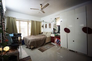 Room in 3 BHK Apartment at Wakad Sector 38 – for Sale