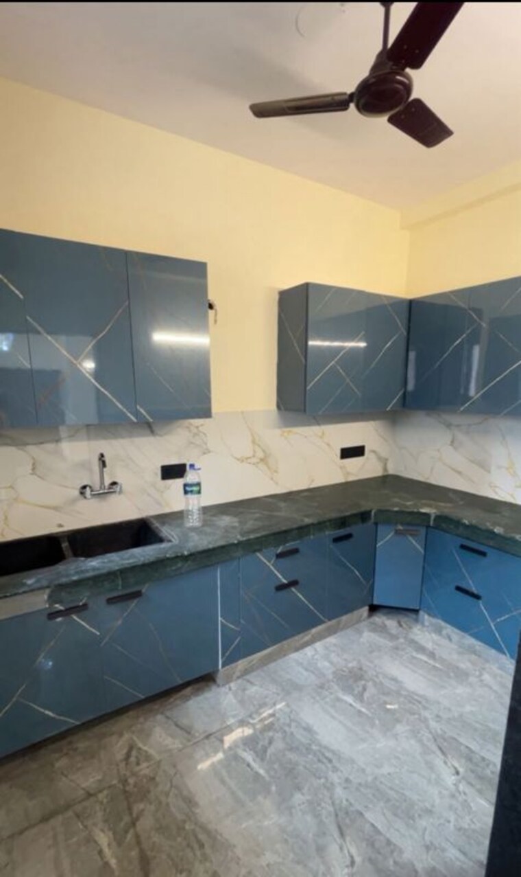 Kitchen, ansal-florence-residency 3 Bedroom 240 Sq.Yd. Builder Floor In Sector 57 Gurgaon 10609370