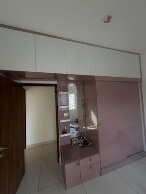 Room in 3 BHK Apartment at Avalon Park At The Prestige City, Sarjapur Road – for Rent
