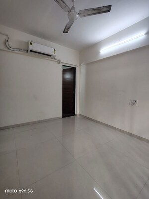 Bedroom in 1 BHK Apartment at Chembur – for Rent