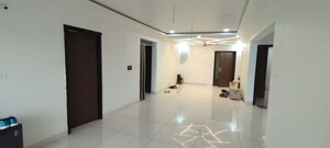 Room in 3 BHK Apartment at Ambience Courtyard, Manikonda – for Rent